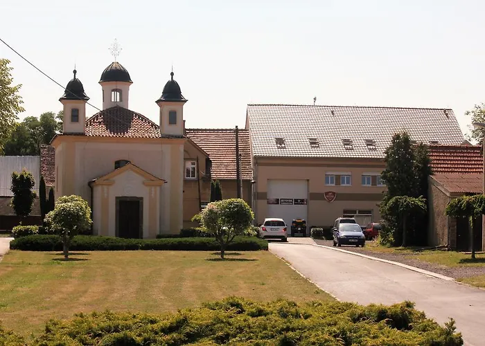 Piller Chvalín